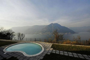 Hotels in Faggeto Lario